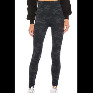 SOLD Spanx camo legging
